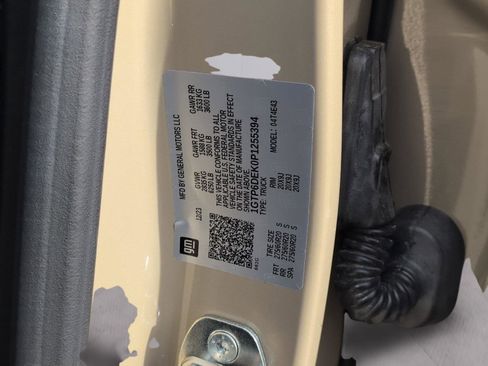 Used 2023 GMC Canyon AT4 w/ AT4 Premium Package image 15