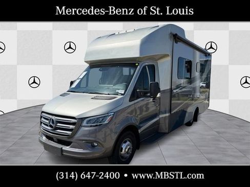 Used 2020 Mercedes-Benz Sprinter 3500 image 6
