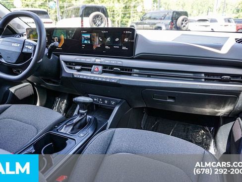 Used 2025 Kia K4 FWD image 24