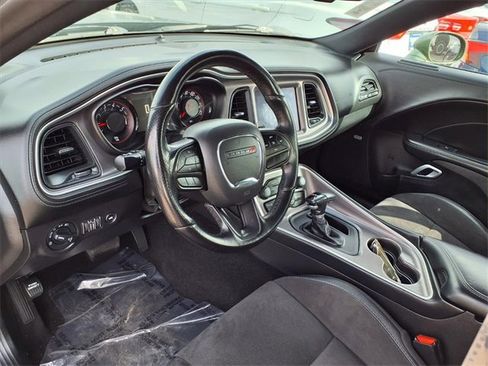 Used 2022 Dodge Challenger R/T w/ Plus Package image 9