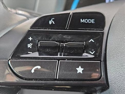 Used 2025 Hyundai Elantra Sport FWD image 23
