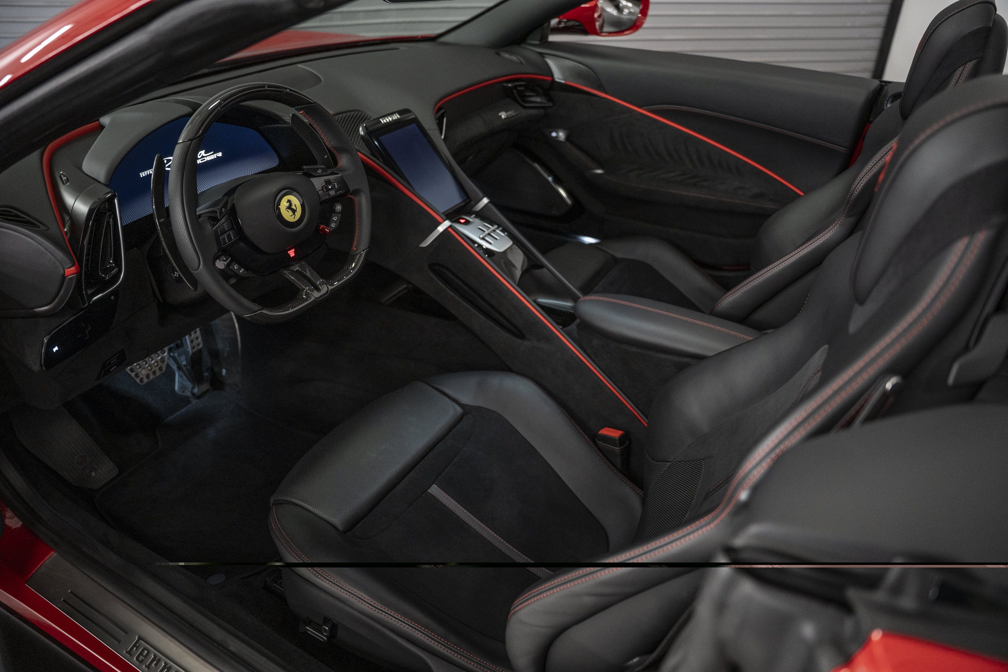 Used 2026 Ferrari Roma Spider RWD image 32