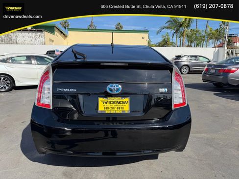 Used 2015 Toyota Prius Two image 6