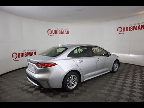 Used 2022 Toyota Corolla LE image 11