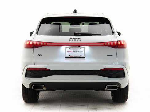 New 2025 Audi Q5 Premium image 30