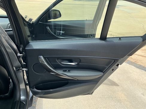 Used 2015 BMW 328i Sedan RWD image 30