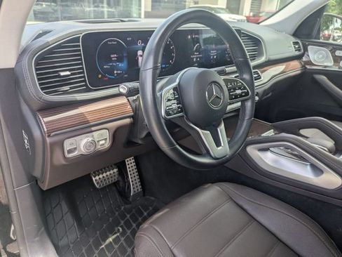 Used 2023 Mercedes-Benz GLS 450 4MATIC image 12