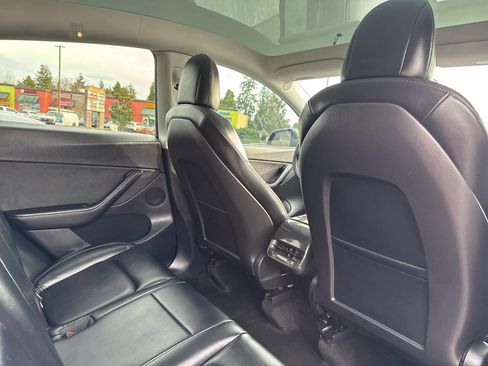 Used 2022 Tesla Model Y Performance image 21