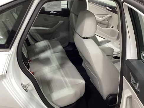 Used 2024 Volkswagen Jetta SE w/ Black Wheel Package image 13