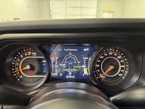 Used 2024 Jeep Gladiator Rubicon w/ Convenience Group image 31