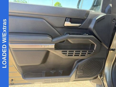 Used 2024 Toyota Tacoma TRD Sport AWD/4WD image 19