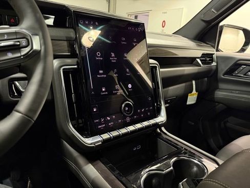 New 2026 GMC Yukon Elevation w/ Elevation Premium Package image 22