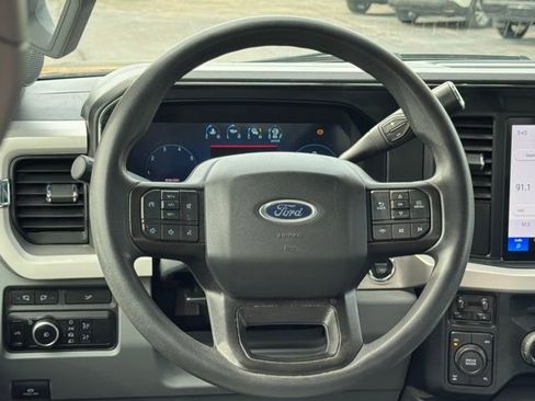 Used 2023 Ford F250 XLT w/ XLT Premium Package AWD/4WD image 8
