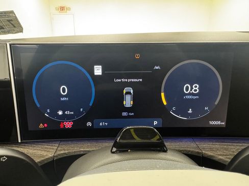 Used 2024 Hyundai Santa Fe Limited image 20