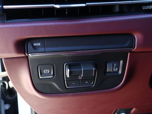 Used 2026 Cadillac Escalade Sport w/ LPO, Floor Liner Package image 31