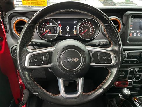 Used 2021 Jeep Gladiator Mojave AWD/4WD image 13
