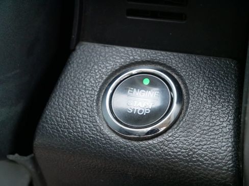 Used 2019 Ford F150 Lariat w/ Equipment Group 502A Luxury AWD/4WD image 26