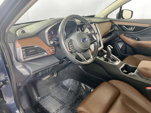 Used 2022 Subaru Outback Touring XT AWD/4WD image 9