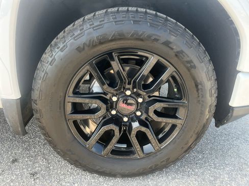 Used 2023 GMC Sierra 1500 Elevation w/ X31 Off-Road Package image 30