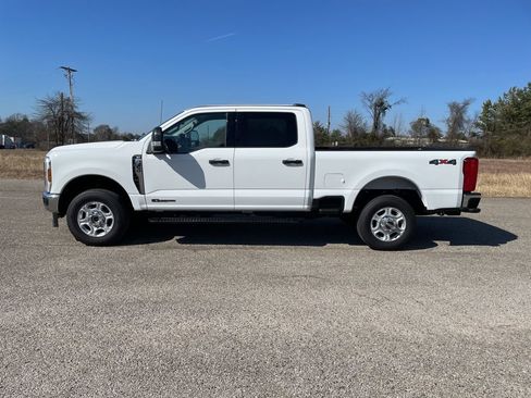 Used 2025 Ford F350 XLT image 2