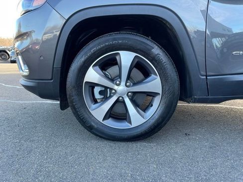 Used 2022 Jeep Cherokee Limited w/ Mopar Interior Package image 31