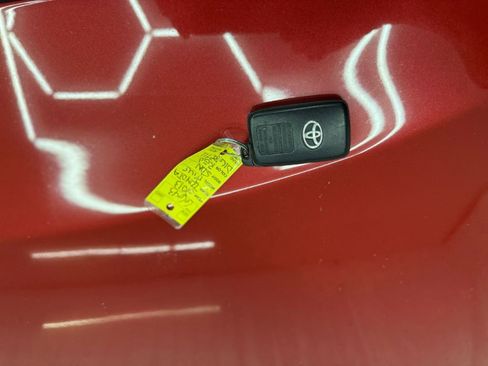 Used 2013 Toyota Prius Three image 37