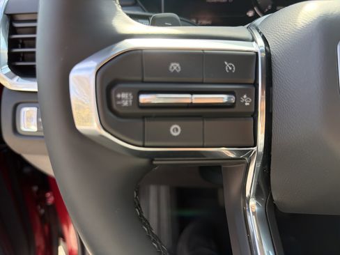 New 2026 GMC Acadia Elevation image 29