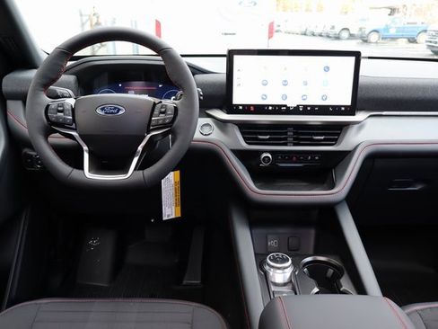 New 2026 Ford Explorer ST-Line image 6