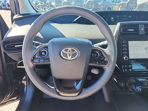 Used 2020 Toyota Prius LE AWD/4WD image 3