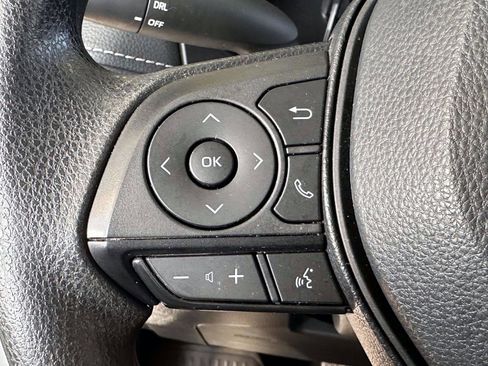 Certified 2024 Toyota RAV4 LE AWD/4WD image 27