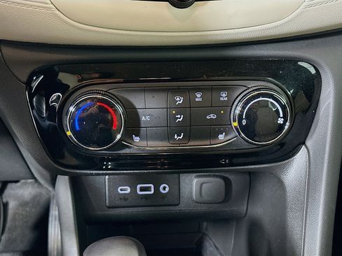 Used 2023 Buick Encore GX Preferred w/ Cold Weather Comfort Package image 23