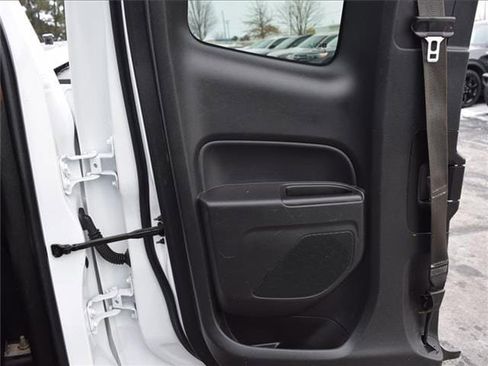 Used 2022 Chevrolet Colorado LT w/ Fleet Safety Package image 26