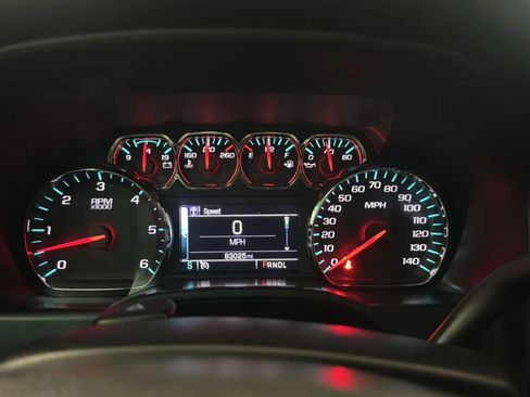 Used 2018 Chevrolet Silverado 1500 LT w/ All Star Edition RWD image 11