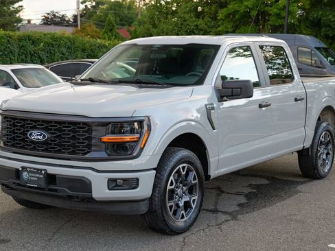 Used 2024 Ford F150 STX AWD/4WD image 3
