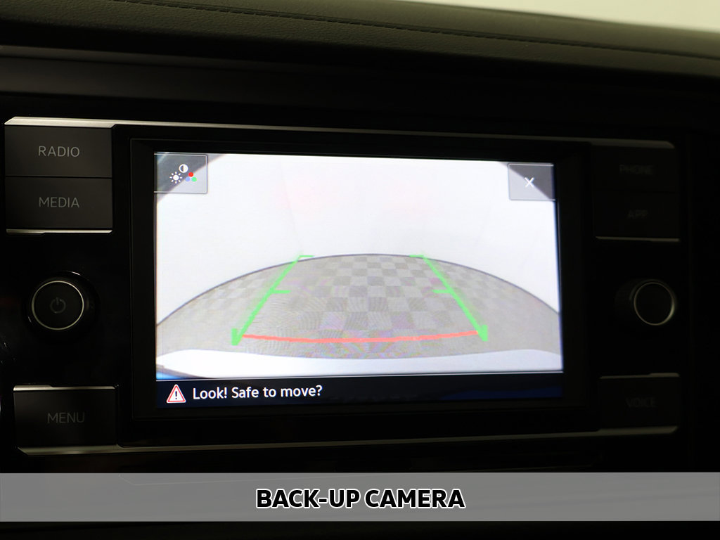 Used 2022 Volkswagen Jetta SE FWD image 6