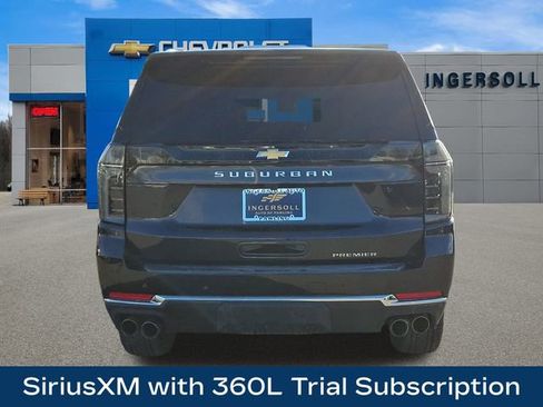 Used 2025 Chevrolet Suburban Premier image 7