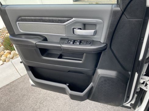 Used 2020 RAM 2500 Big Horn image 17