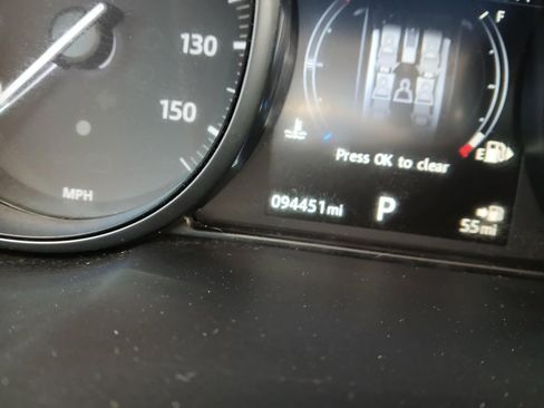 Used 2017 Land Rover Range Rover Evoque SE image 14