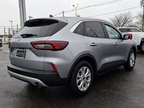 Certified 2024 Ford Escape Active w/ Cold Weather Package image 6