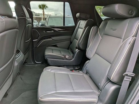Certified 2021 Cadillac Escalade Premium Luxury w/ LPO, Illumination Package AWD/4WD image 14