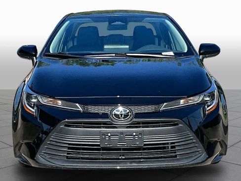 Used 2023 Toyota Corolla LE FWD image 4