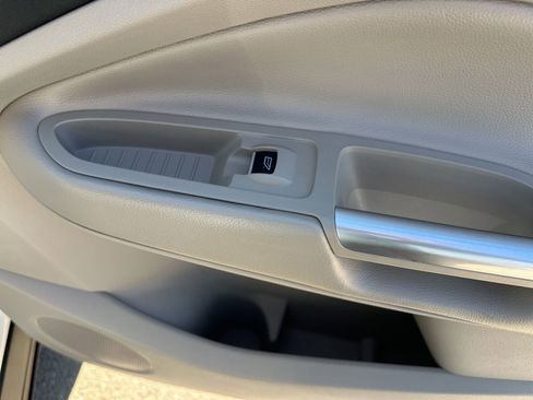 Used 2019 Ford Escape SEL image 42