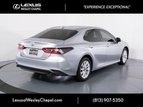 Used 2023 Toyota Camry LE FWD image 4