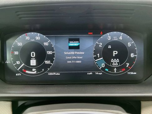 Used 2024 Land Rover Discovery Dynamic SE AWD/4WD image 33