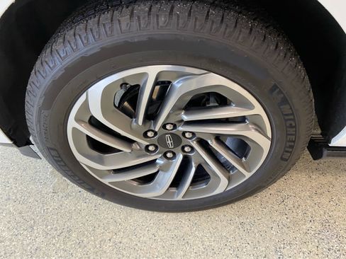 Used 2025 Lincoln Navigator L Reserve image 15