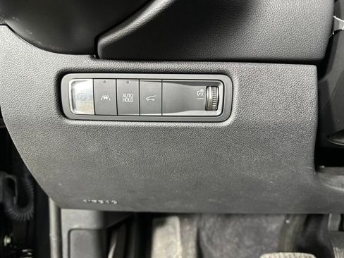 Used 2024 Chevrolet Equinox EV RS image 18