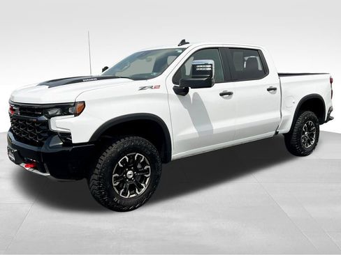 Used 2024 Chevrolet Silverado 1500 ZR2 w/ Technology Package image 15