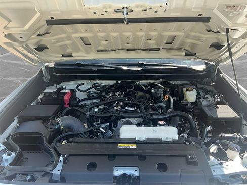 Certified 2024 Toyota Tacoma SR5 AWD/4WD image 19