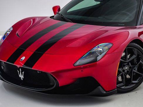 Used 2023 Maserati MC20 Coupe RWD image 4