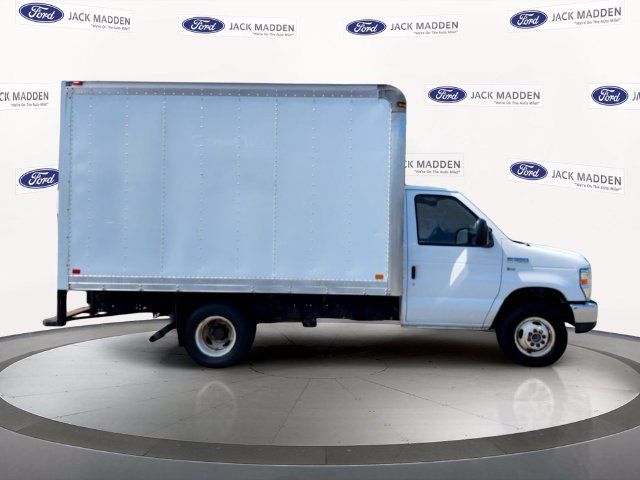Used 2015 Ford E-350 and Econoline 350 Super Duty w/ Power Windows & Locks Group RWD image 6